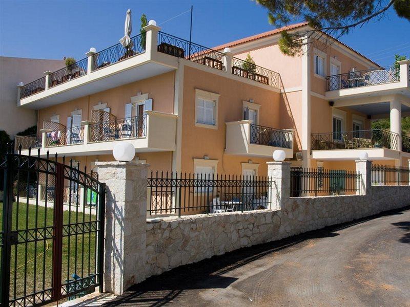 Lazaratos Hotel Kouvalata Bagian luar foto