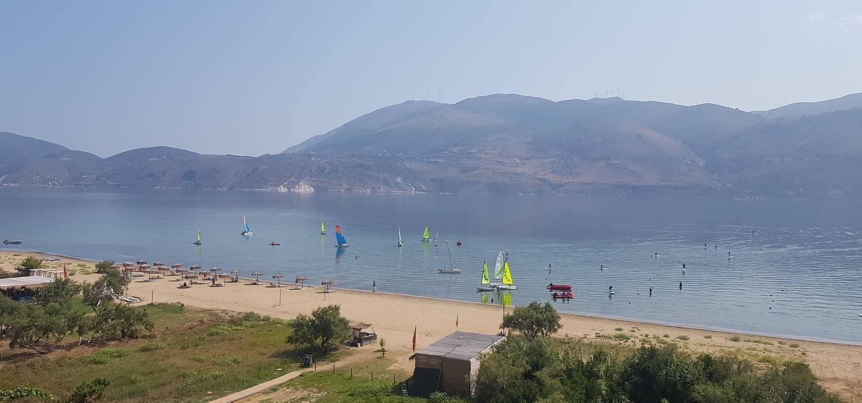 Lazaratos Hotel Kouvalata Bagian luar foto