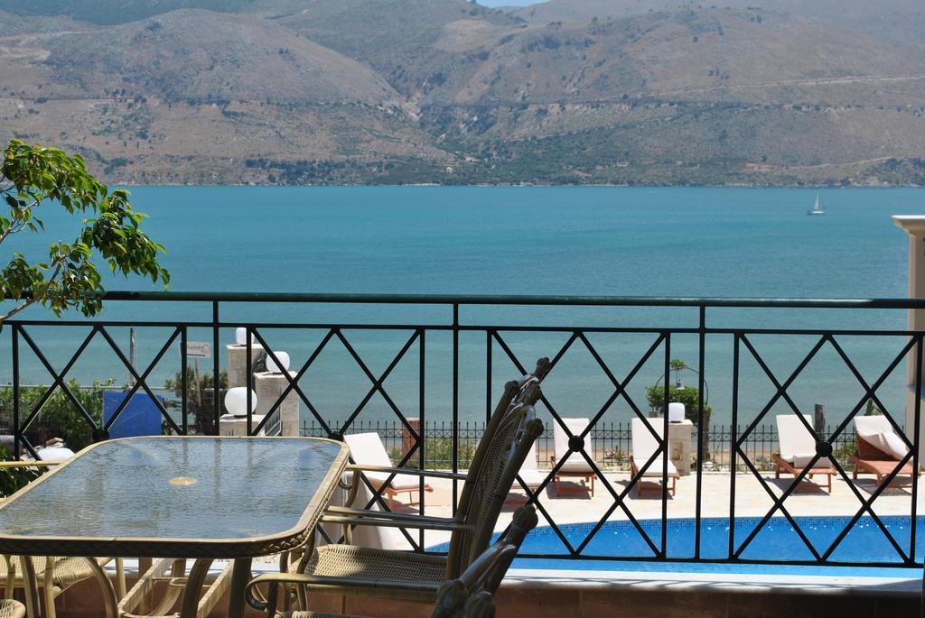 Lazaratos Hotel Kouvalata Bagian luar foto