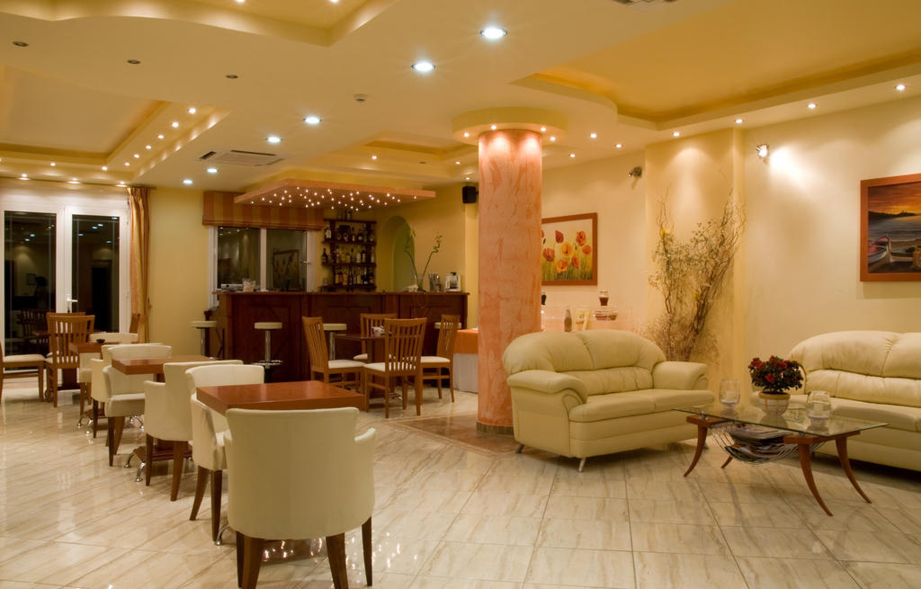 Lazaratos Hotel Kouvalata Bagian luar foto